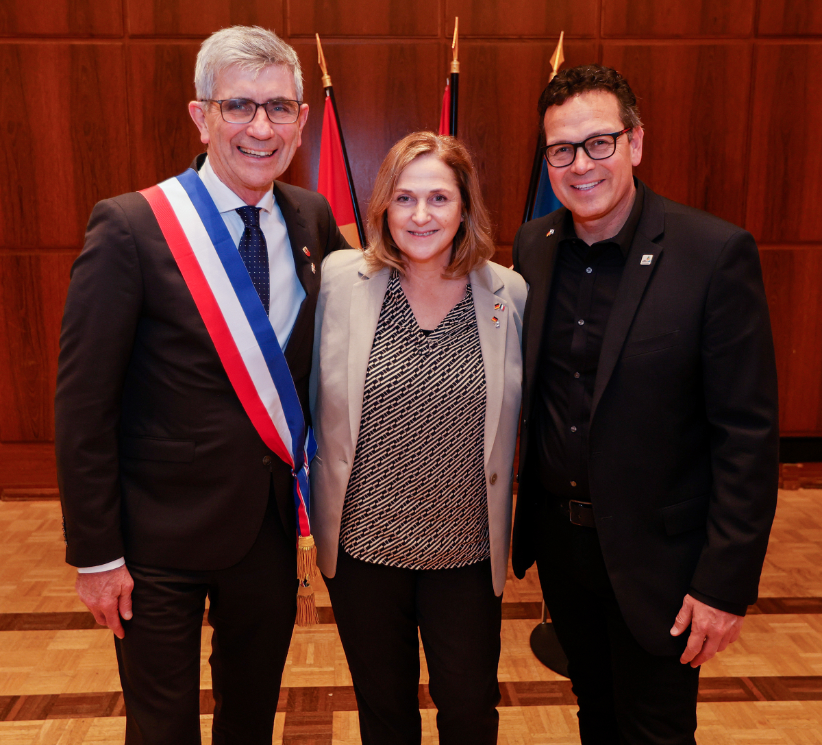 Bürgermeister Jean Dionis du Séjour aus Agen, Bürgermeisterin Michaela Eislöffel, Bürgermeister Nisan Ben Hamo aus Arad