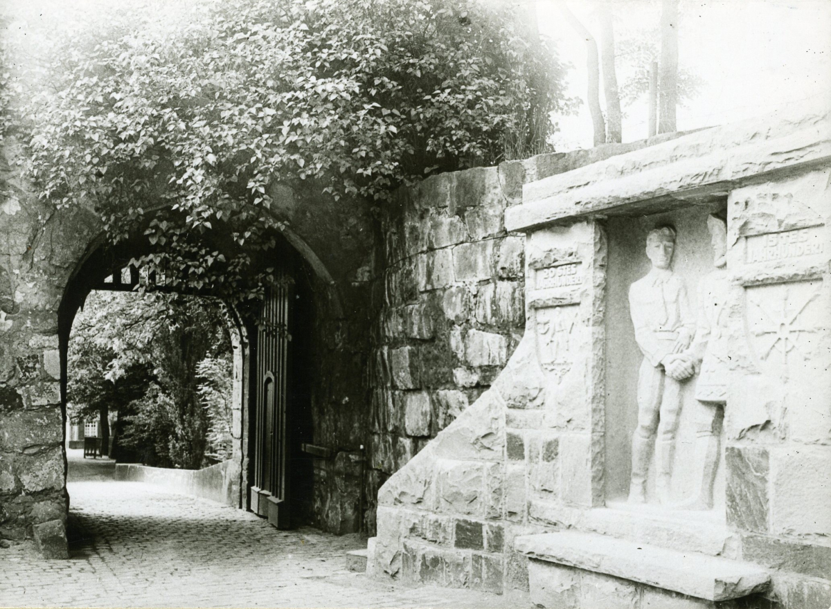 Historisches Bild des Dinslakener Burgtores