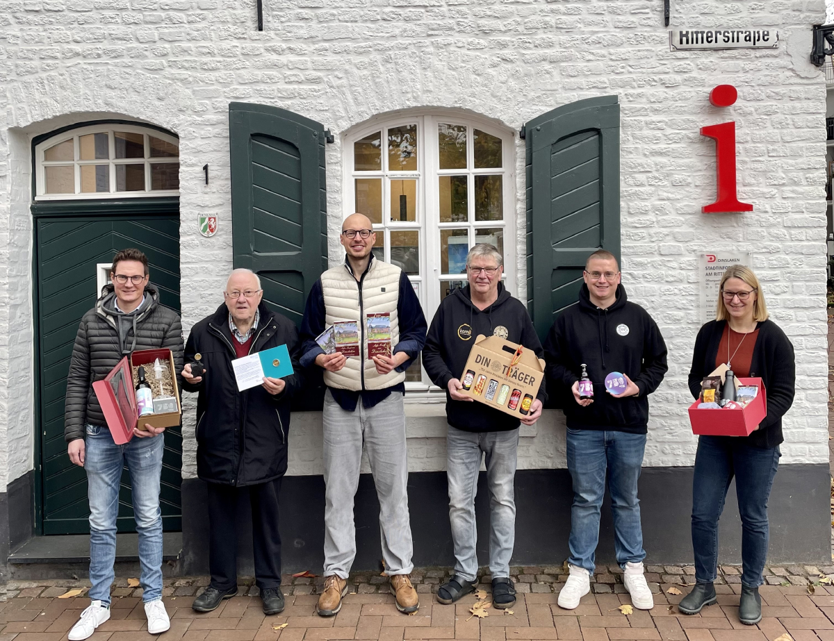 Gruppenbild mit Jubiläumsprodukten Gruppenbild mit Jubiläumsprodukten