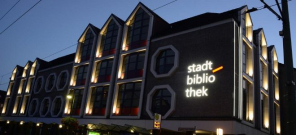 Stadtbibliothek von Außen 