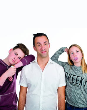 Mann mit Junge und Mädchen Mann mit Junge und Mädchen