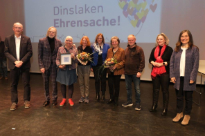 Preisträger der Ehrenamtspreisverleihung auf der Bühne der KTH 