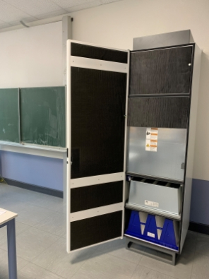 Foto eines Luftreinigungsgerätes im Theodor-Heuss-Gymnasium am 07.01.2021 Foto eines Luftreinigungsgerätes im Theodor-Heuss-Gymnasium am 07.01.2021