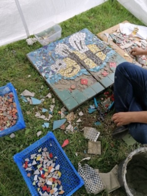 Ferienaktion im P-Dorf im Juli 2020 Zusammengesetztes Bienenbild, Ferienaktion im P-Dorf im Juli 2020