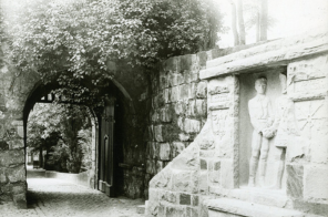 Burgtor in den 1930ern 