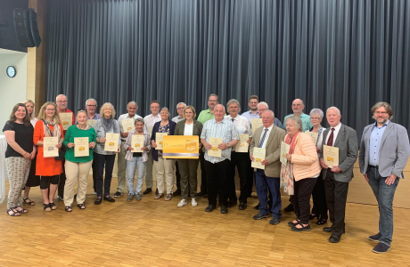 Gruppenbild Jubiläums-Ehrenamtskarte Gruppenbild Jubiläums-Ehrenamtskarte