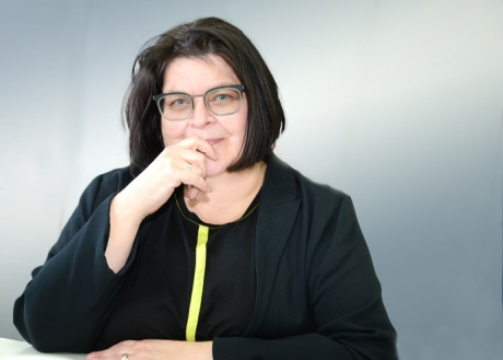 Portraitfoto der Gleichstellungsbeauftragten Karin Budahn-Diallo