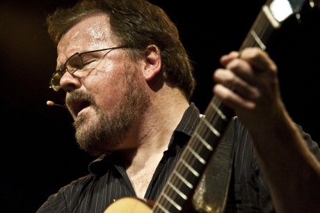 Mann mit Gitarre Mann mit Gitarre