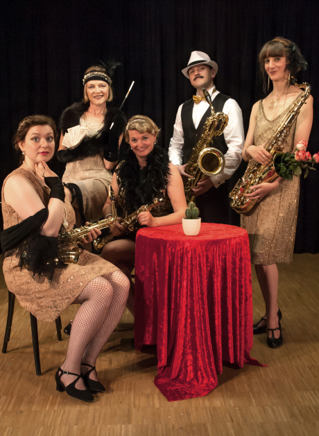 Menschen mit Instrumenten Menschen mit Instrumenten