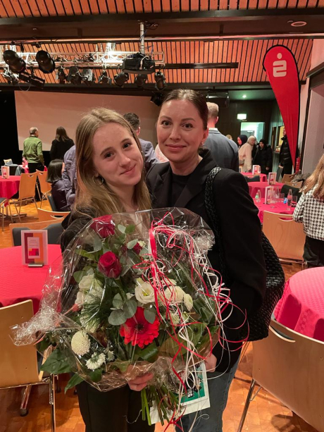 Lena Hermes mit ihrer Mutter Lena Hermes mit ihrer Mutter