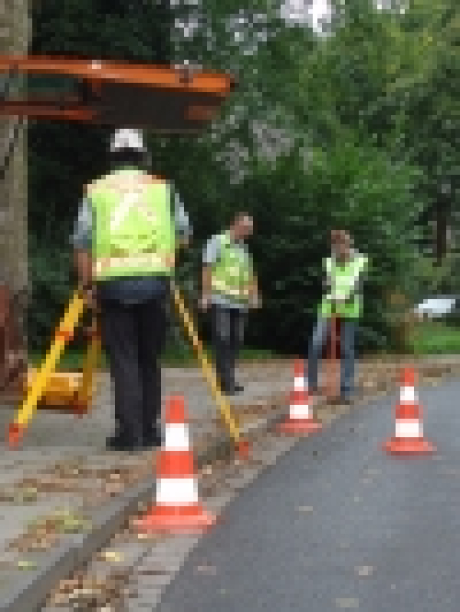 aussendienst.jpg Arbeiten auf der Straße